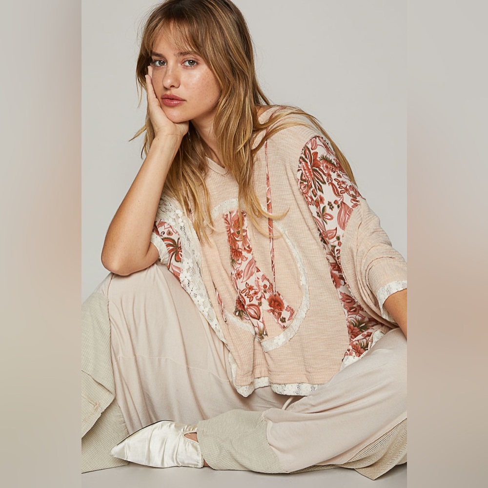 NWT POL Floral Beige and Pink Top